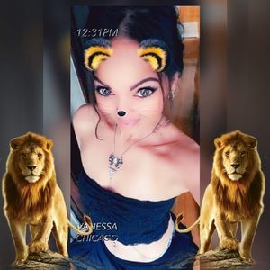 Meet your Posher, Bombón